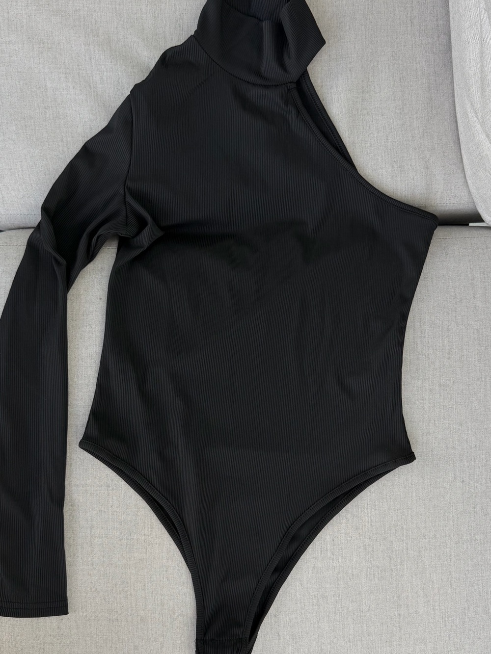 SHEIN Black One-Shoulder Long Sleeve Bodysuit